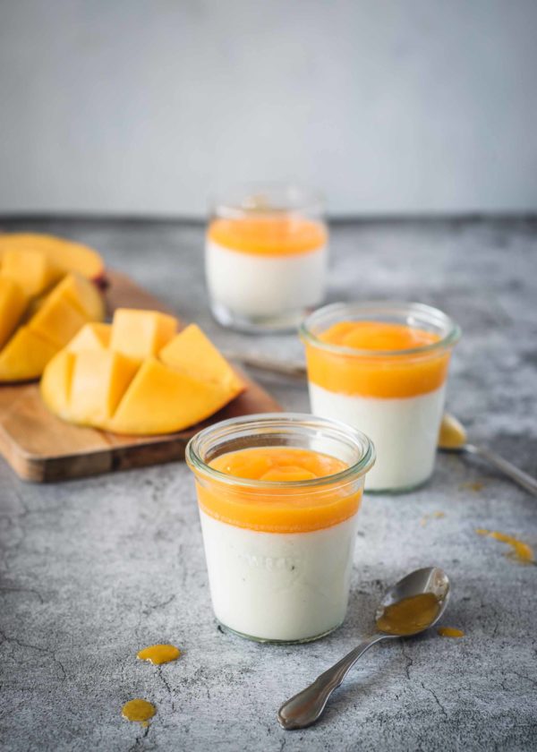 Panna Cotta mit Mango im Glas Kochstübchen Dessert im Glas